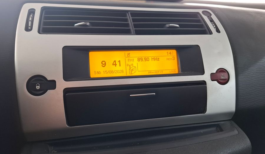Citroen C4 2.0I 16V SX Sedan 2010
