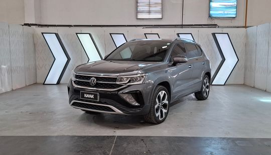 Volkswagen • Taos
