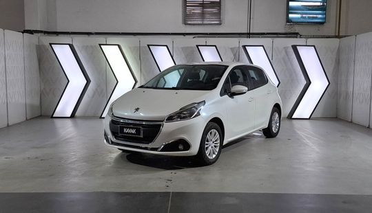 Peugeot • 208