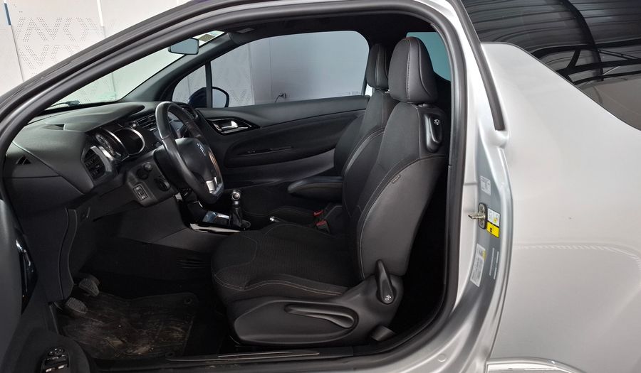 Ds 3 1.6 SO CHIC Hatchback 2015