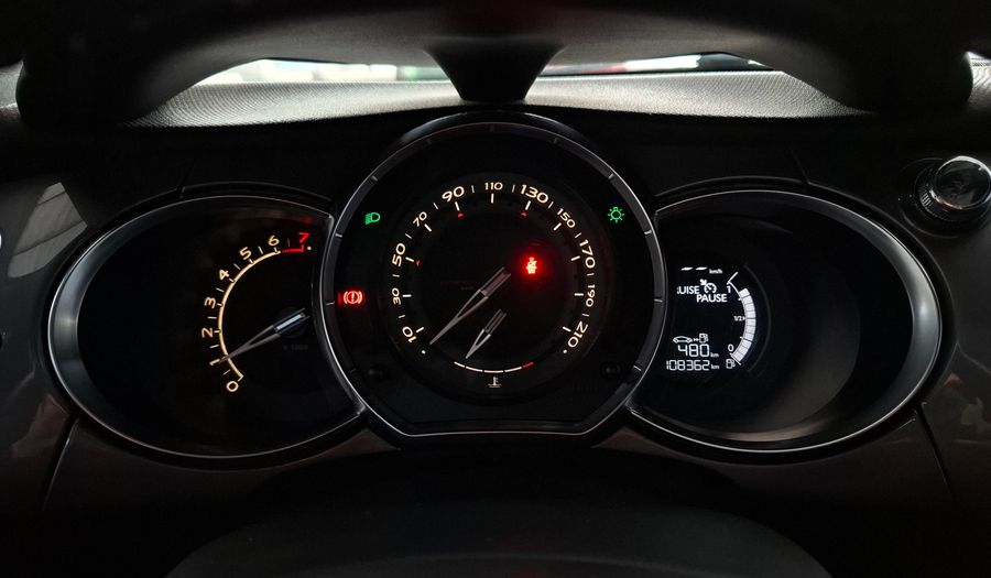 Ds 3 1.6 SO CHIC Hatchback 2015
