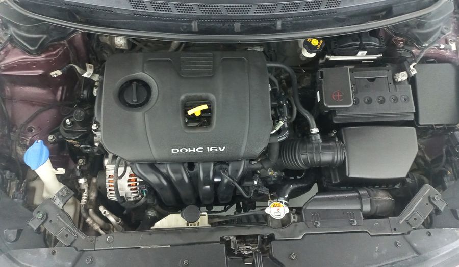 Kia Forte 2.0 L MT Sedan 2017