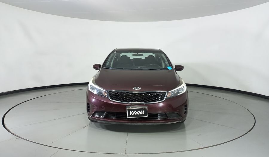 Kia Forte 2.0 L MT Sedan 2017