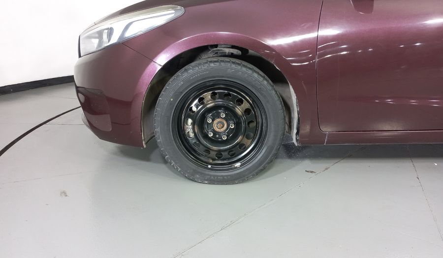 Kia Forte 2.0 L MT Sedan 2017