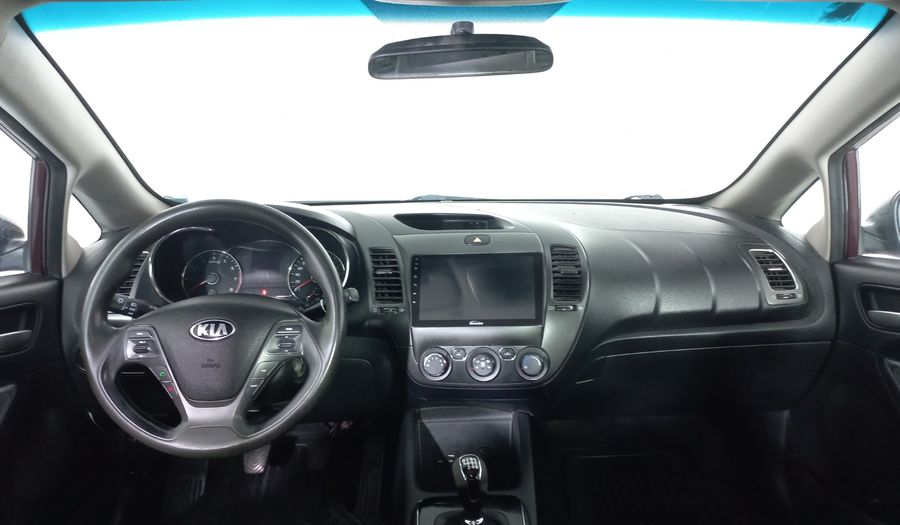Kia Forte 2.0 L MT Sedan 2017
