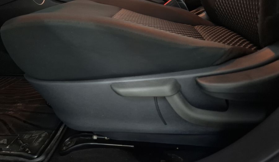 Nissan Versa 1.6 SENSE CVT Sedan 2024