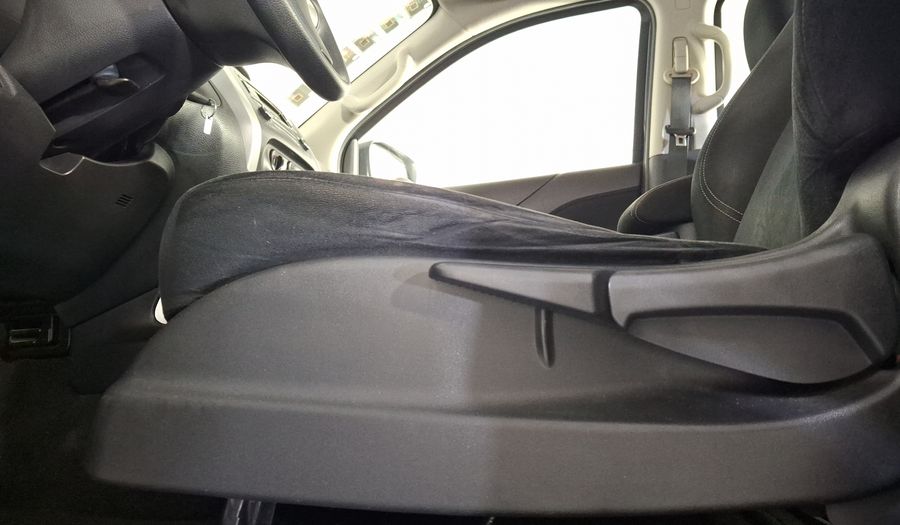 Nissan Np300 2.5 XE TM AC PAQ SEG Pickup 2019