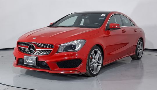 Mercedes Benz • Clase CLA