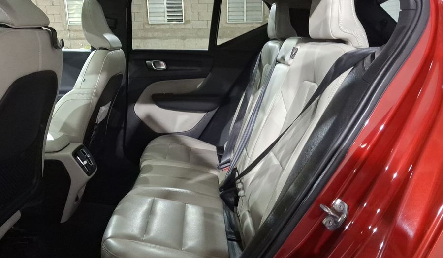 Volvo Xc40 2.0 MOMENTUM T4 AUTO Suv 2019