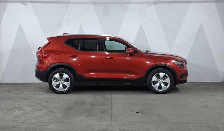 Volvo Xc40 2.0 MOMENTUM T4 AUTO Suv 2019