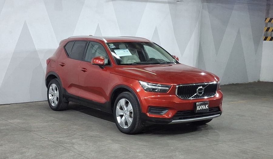 Volvo Xc40 2.0 MOMENTUM T4 AUTO Suv 2019