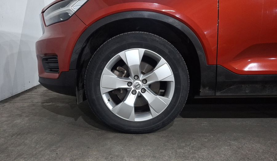 Volvo Xc40 2.0 MOMENTUM T4 AUTO Suv 2019