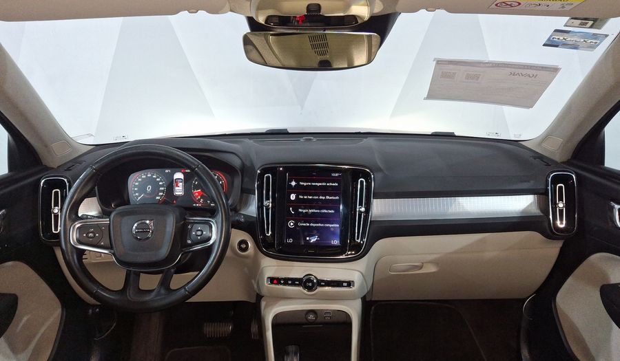 Volvo Xc40 2.0 MOMENTUM T4 AUTO Suv 2019