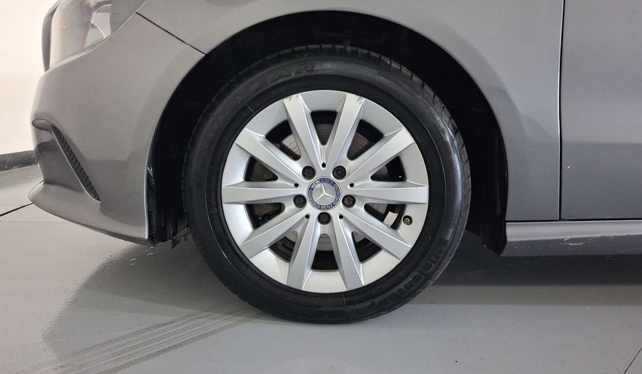 Mercedes Benz Clase A 1.6 200 Hatchback 2017