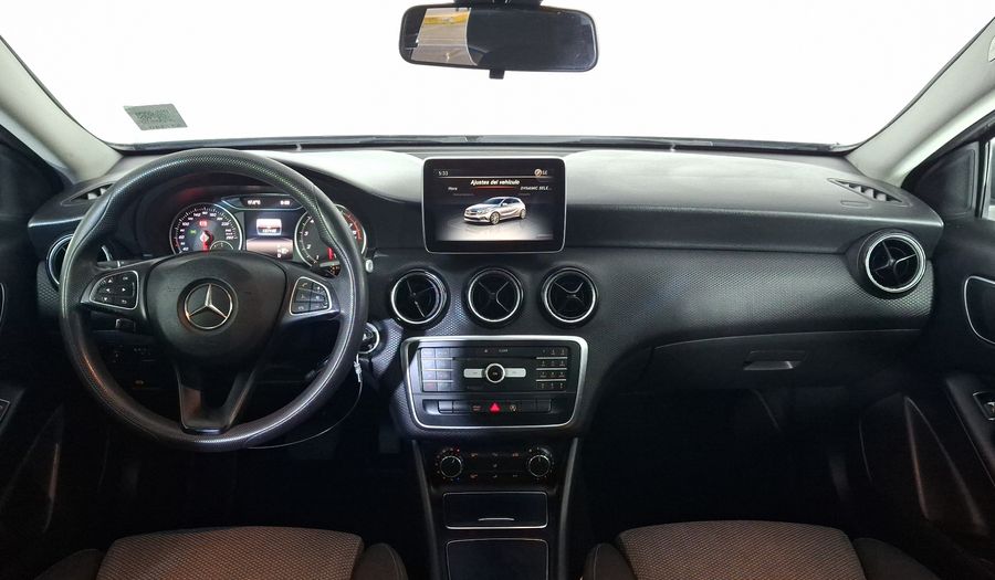Mercedes Benz Clase A 1.6 200 Hatchback 2017