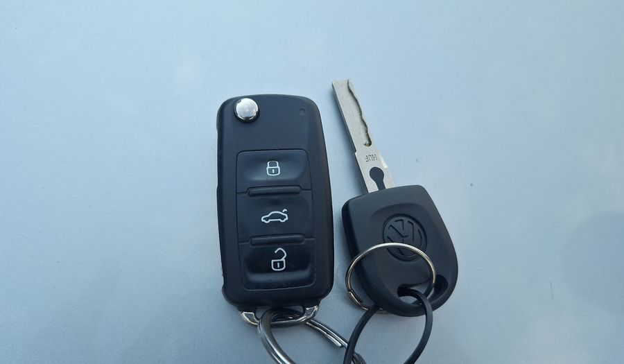 Volkswagen Voyage 1.6 COMFORTLINE Sedan 2020