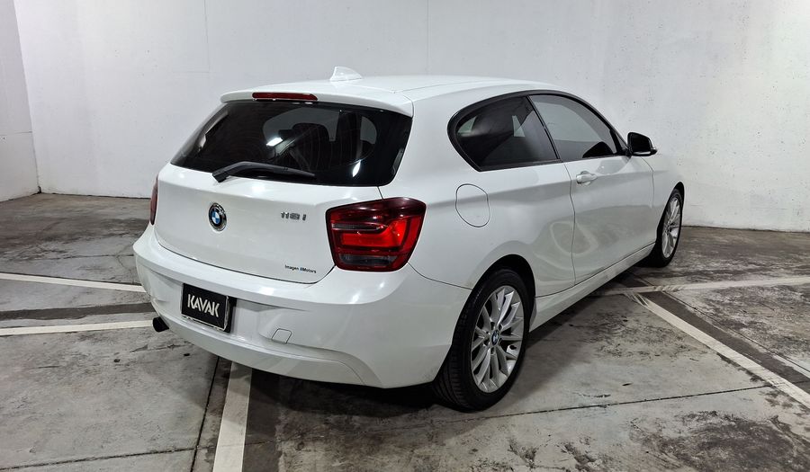 Bmw Serie 1 1.6 118IA Hatchback 2014
