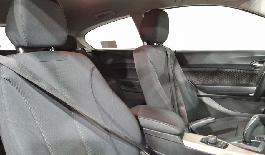 Bmw Serie 1 1.6 118IA Hatchback 2014