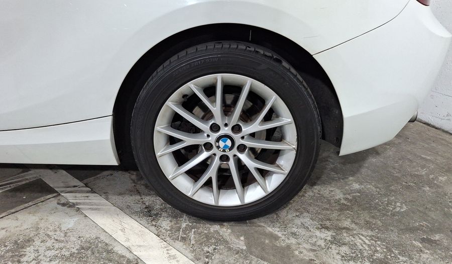 Bmw Serie 1 1.6 118IA Hatchback 2014