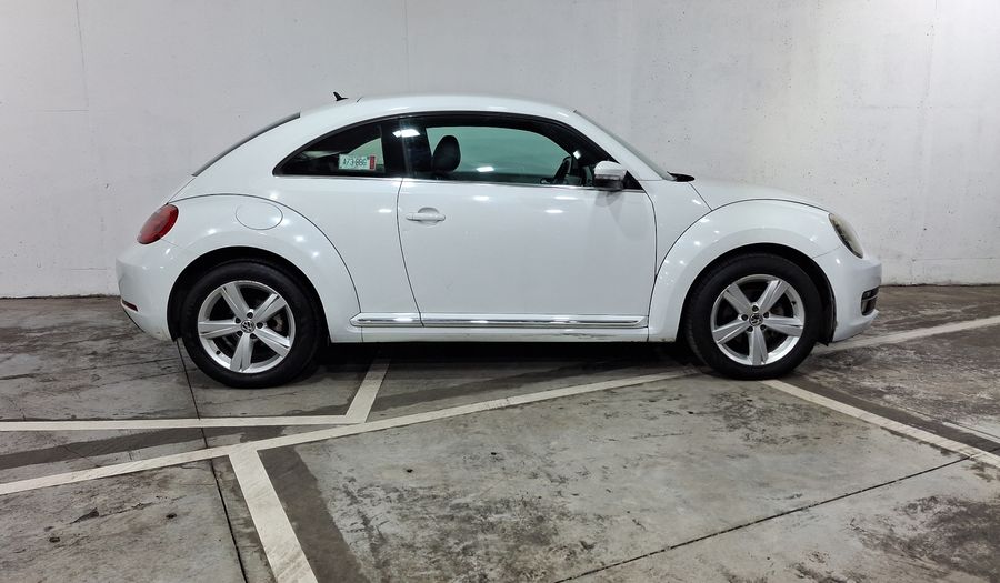 Volkswagen Beetle 2.5 SPORT PAQUETE BASICO TIPTRONIC Hatchback 2015