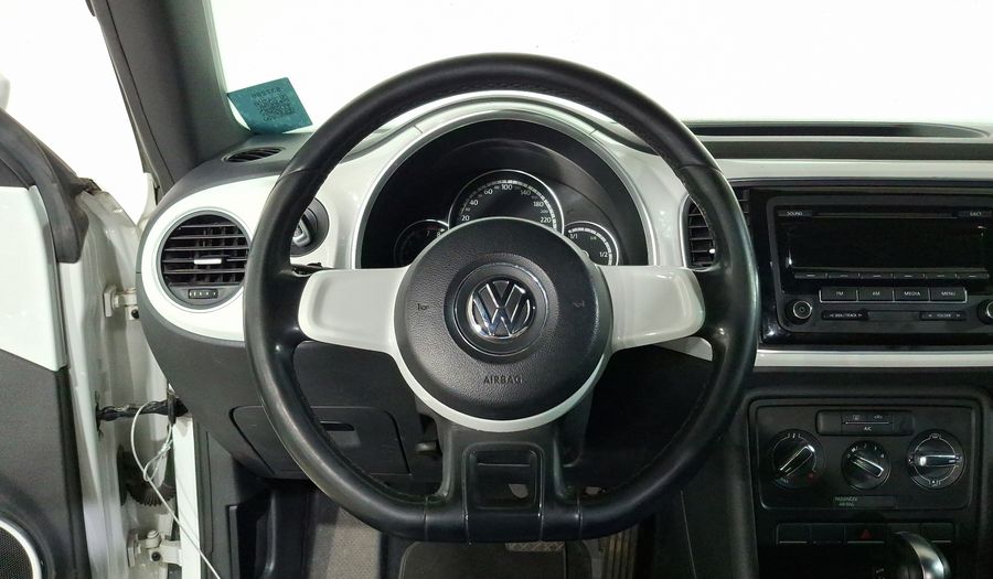 Volkswagen Beetle 2.5 SPORT PAQUETE BASICO TIPTRONIC Hatchback 2015