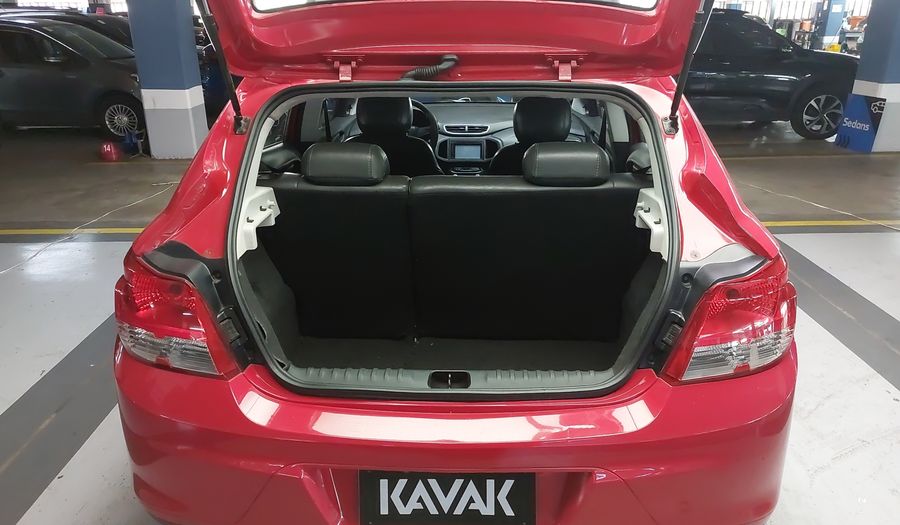Chevrolet Onix 1.0 SPE/4 LT Hatchback 2013