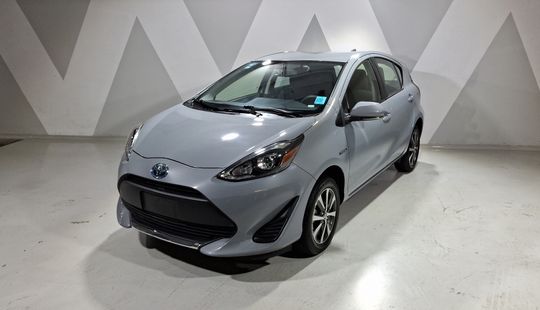 Toyota • Prius C