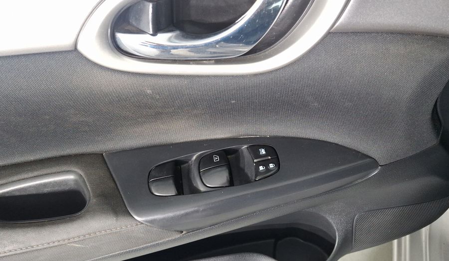 Nissan Sentra 1.8 ADVANCE CVT Sedan 2016