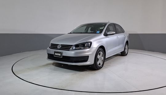 Volkswagen • Vento