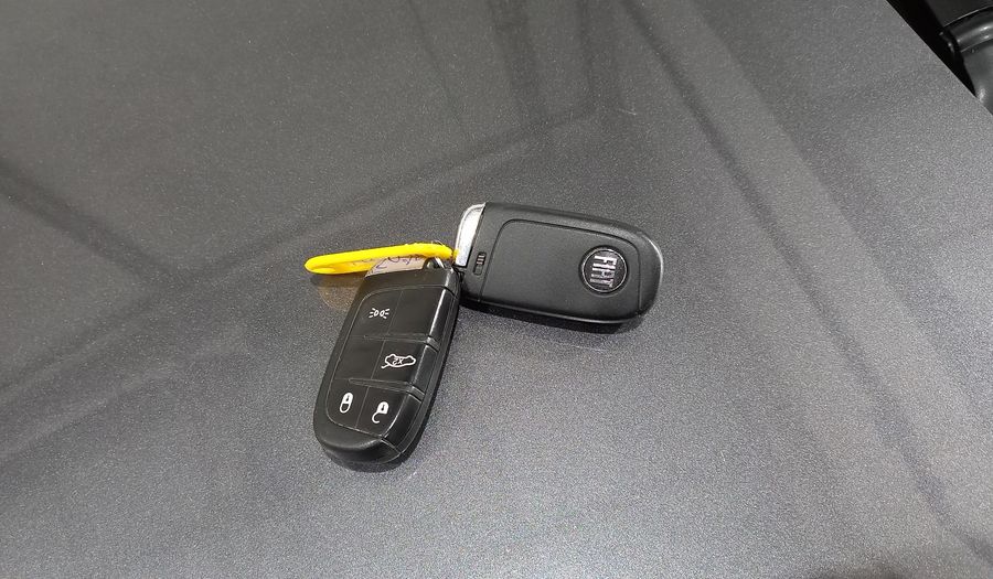Fiat Cronos 1.8 PRECISION AUTO Sedan 2022