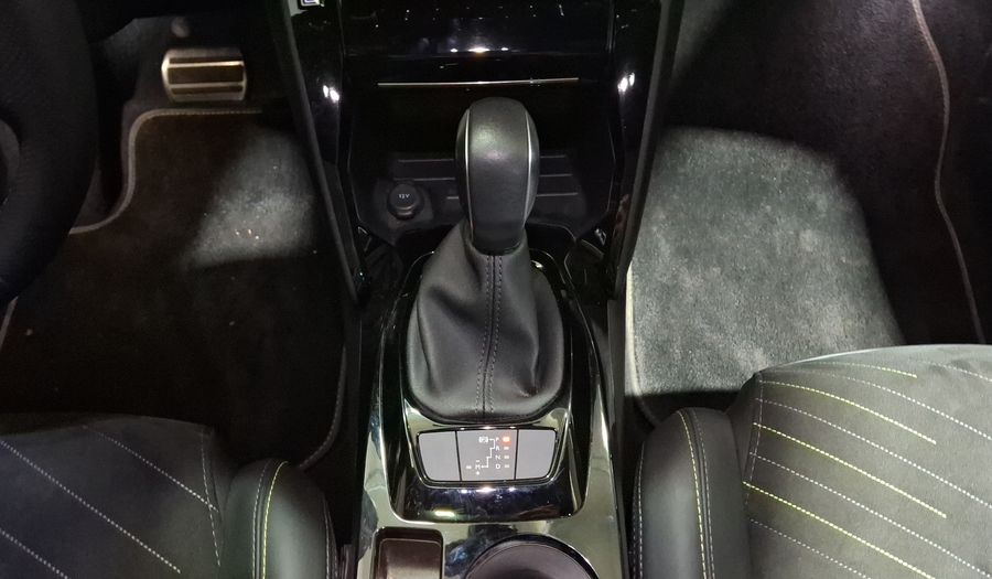 Peugeot 2008 1.2 GT AUTO FL Suv 2025