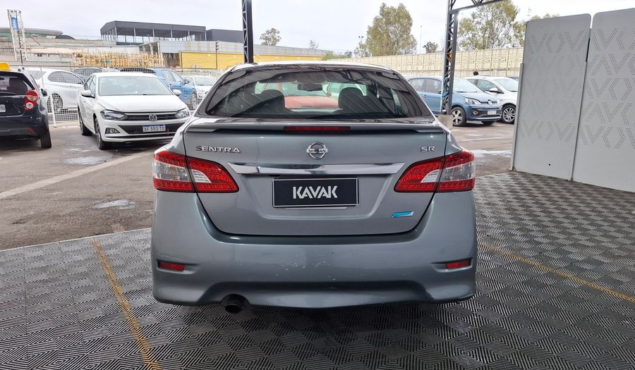 Nissan Sentra 1.8 SR AUTO Sedan 2015