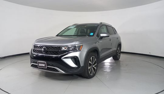 Volkswagen • Taos