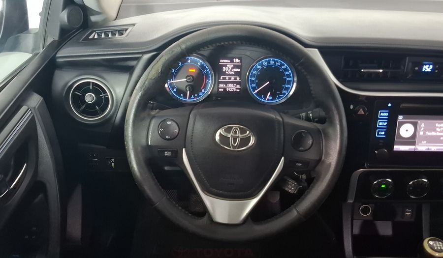 Toyota Corolla 1.8 SE MT Sedan 2017