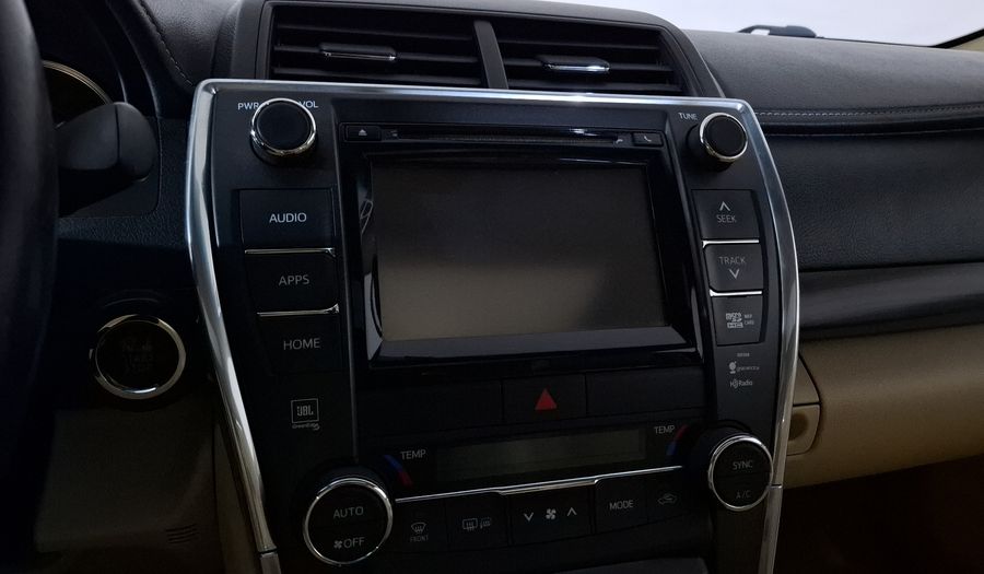 Toyota Camry 2.5 XLE NAVI L4 6AT Sedan 2015