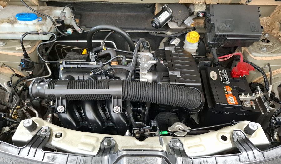 Renault Kwid 1.0 BITONO Hatchback 2024