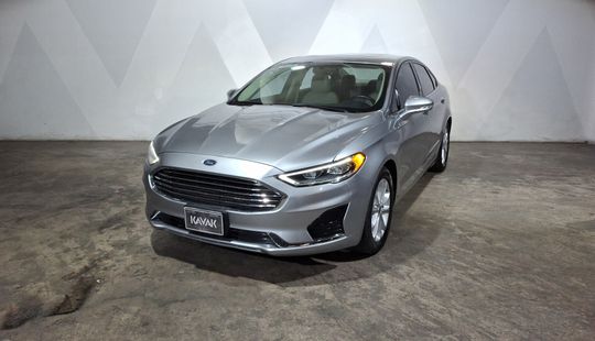 Ford • Fusion