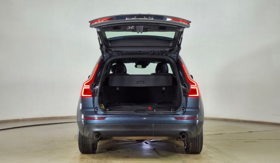Volvo Xc60 2.0 T5 MOMENTUM AUTO 4WD Suv 2019