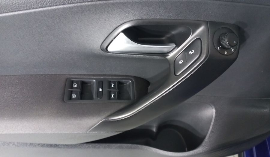 Volkswagen Polo 1.6 COMFORTLINE PLUS Hatchback 2020