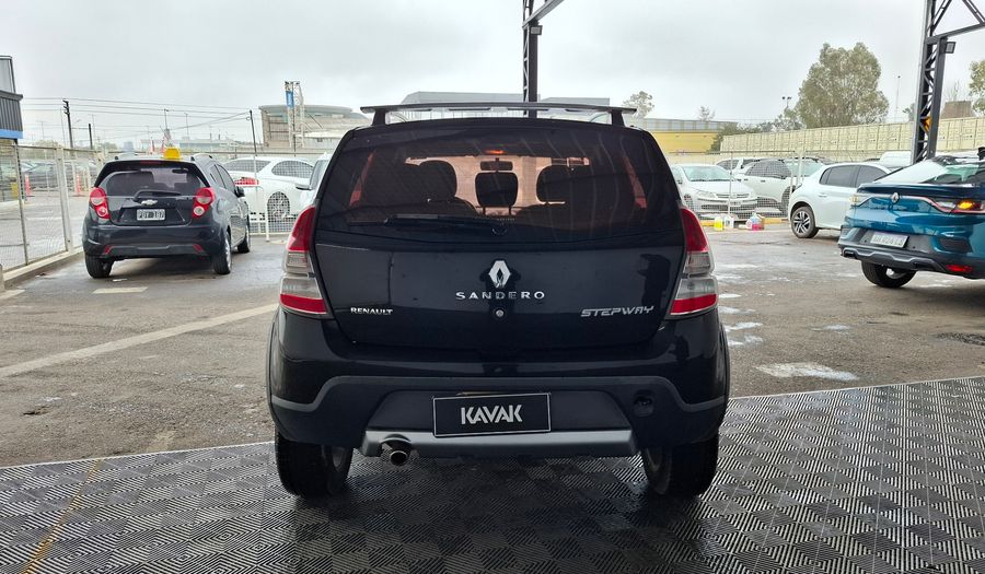 Renault Sandero Stepway 1.6 STEPWAY EXPRESSION Hatchback 2013