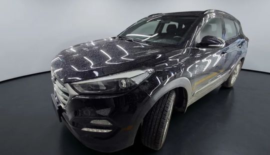Hyundai • Tucson
