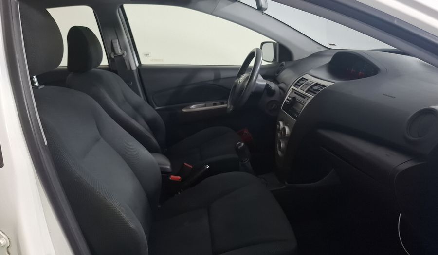 Toyota Yaris 1.5 SEDAN PREMIUM MT Sedan 2016