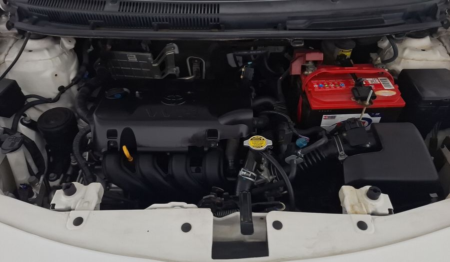 Toyota Yaris 1.5 SEDAN PREMIUM MT Sedan 2016