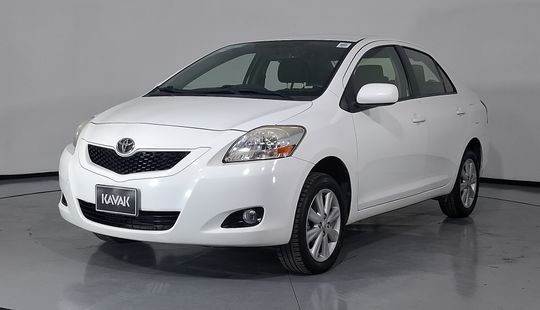 Toyota • Yaris