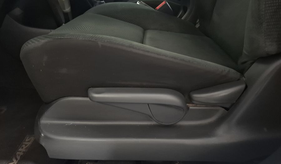 Toyota Yaris 1.5 SEDAN PREMIUM MT Sedan 2016