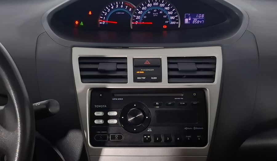 Toyota Yaris 1.5 SEDAN PREMIUM MT Sedan 2016