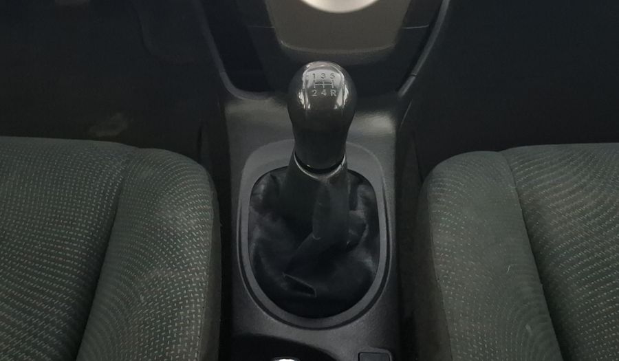Toyota Yaris 1.5 SEDAN PREMIUM MT Sedan 2016
