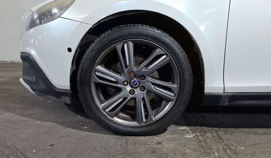 Volvo V40 2.5 T5 FWD KINETIC TA Hatchback 2014