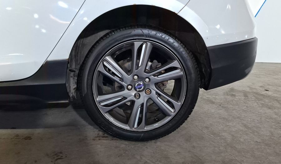 Volvo V40 2.5 T5 FWD KINETIC TA Hatchback 2014