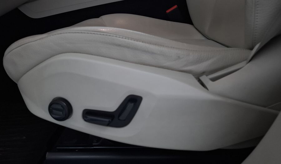 Volvo Xc60 2.0 B5 MHEV PLUS AUTO AWD Suv 2023